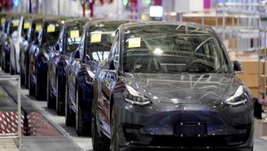 "هيرتز" تطلب 100 ألف سيارة كهربائية من تسلا