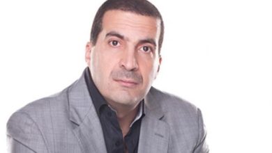 "أدعو ولا يستجاب لي".. عمرو خالد يوضح سر تأخر الاستجابة وضرورة التأدب مع الله