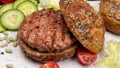 برجر مشوي على الفحم للرجيم