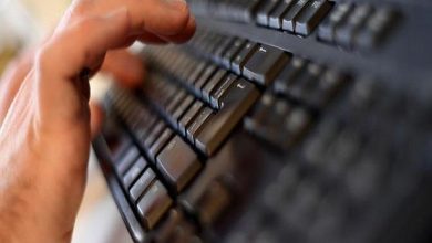 الأصل في أولادنا البراءة.. تعرف على نصائح عمرو الورداني للتعامل مع جريمة الابتزاز