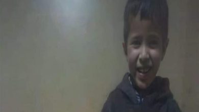 "لا موت رادع ولا دفنة طفل بالحياة رادع".. مبروك عطية يعلق على صفحات لجمع المال باسم "ريان"