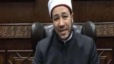 ما حكم النوم أو الجلوس هل فراش به أثر الجنابة؟.. تعرف على رد أمين الفتوى