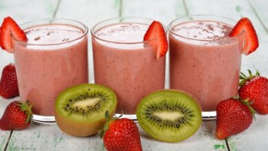 سموثي الفراولة والكيوي