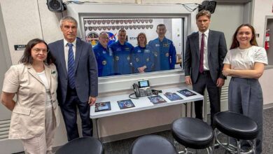 المدير العام لـ"روسكوسموس" يلتقي بطاقم "كرو دراغون" في أمريكا... فيديو