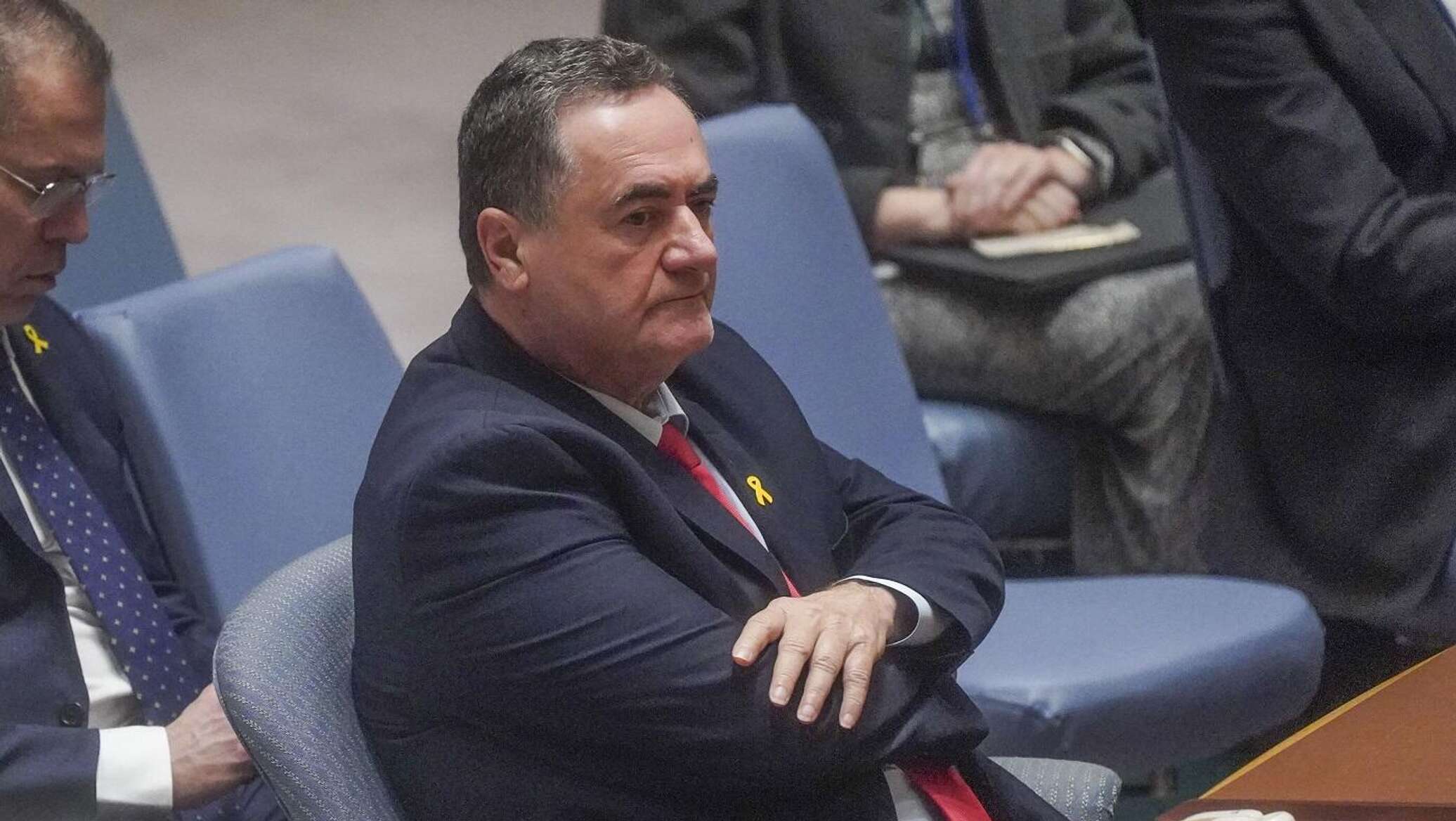 "قد تفكك الجيش".. إعلام إسرائيلي: تصاعد الأزمة بين كاتس وزامير