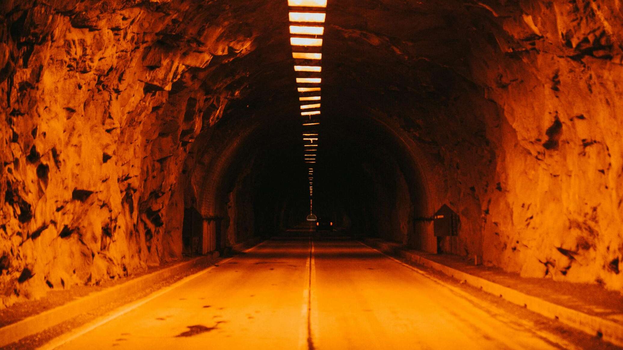 اعلام: عدد كبير من الضحايا جراء انهيار منجم في جمهورية كونغو الديمقراطية