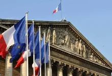 "عفا عليه الزمن".. فرنسا تتجه لإلغاء إلزامية العلاقة الحميمية بين الزو