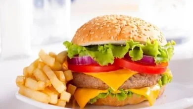 ماذا يحدث لجسمك عند تناول «البرجر»؟