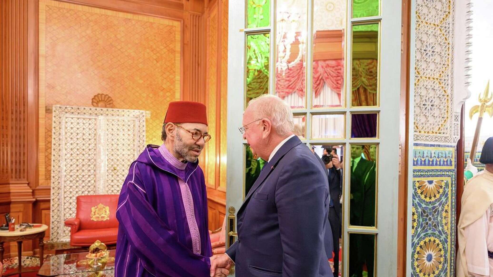 بحضور الملك.. المغرب يوقع اتفاقية لإنشاء أحد أكبر مصانع أنظمة هبوط الطائرات في العالم